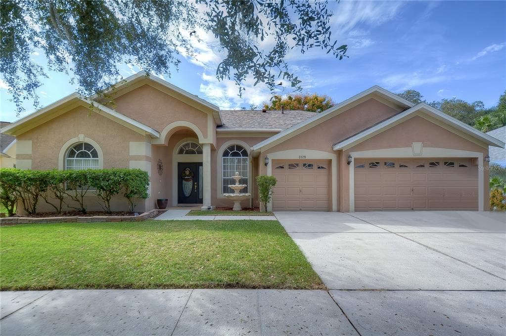 2229 BRIANA DRIVE BRANDON, FL 33511