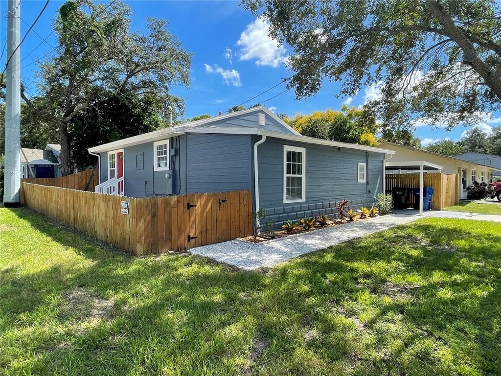 923 8TH AVENUE SW LARGO, FL 33770