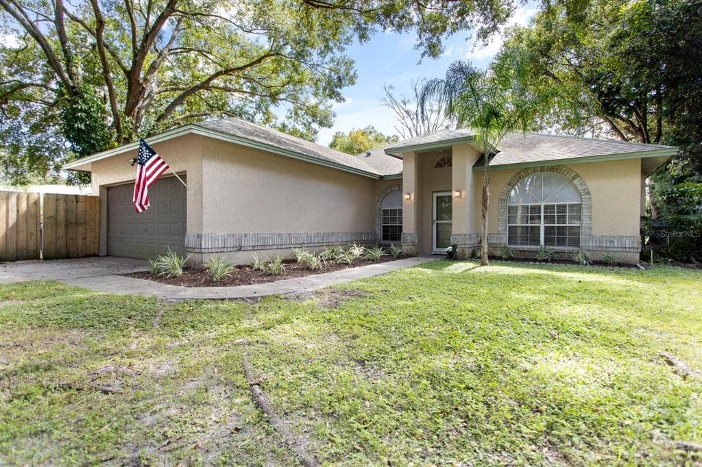 3944 FIELDGREEN PLACE LAND O LAKES, FL 34639