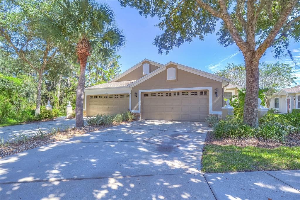 15706 PHOEBEPARK AVENUE LITHIA, FL 33547