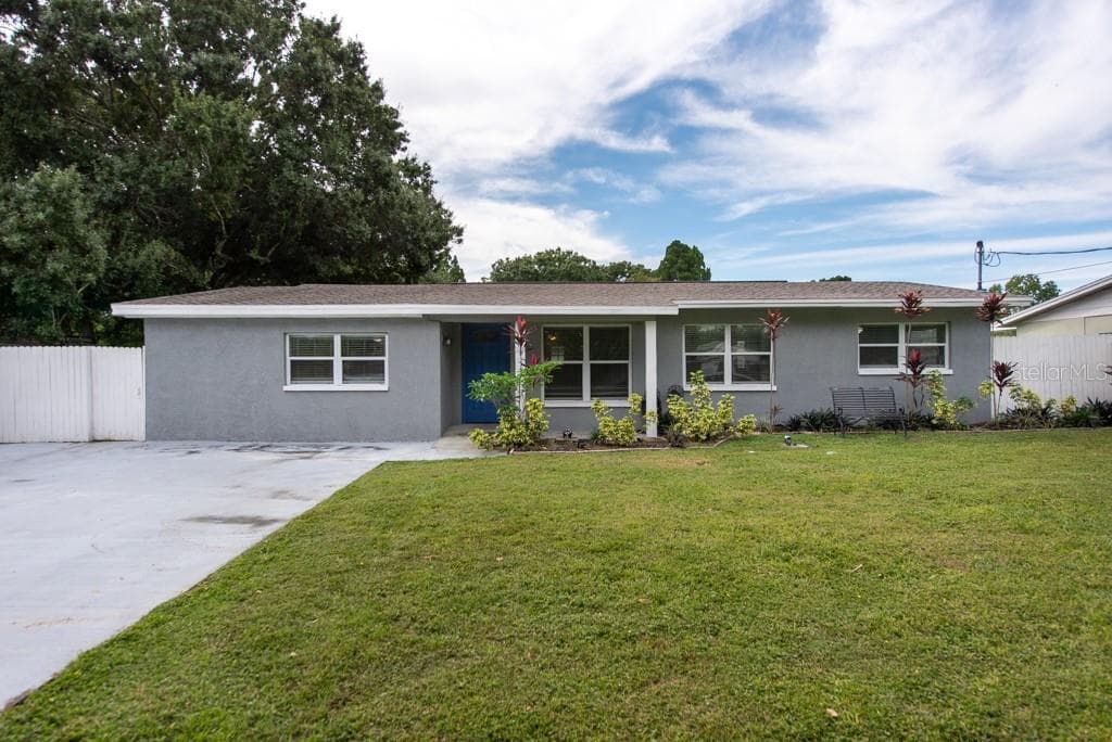 4724 W WYOMING AVENUE TAMPA, FL 33616