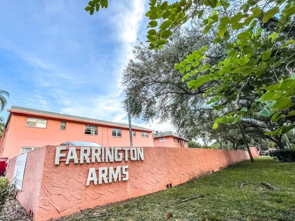 660 62ND AVENUE N UNIT 1204 ST PETERSBURG, FL 33702