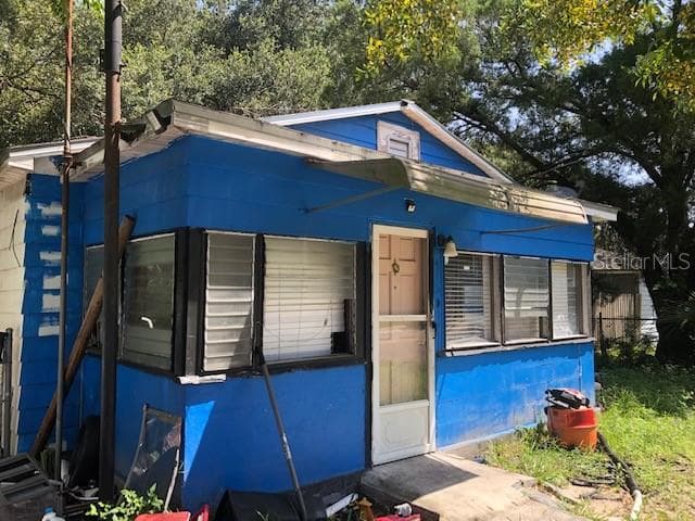 912 E BOUGAINVILLEA AVENUE TAMPA, FL 33612