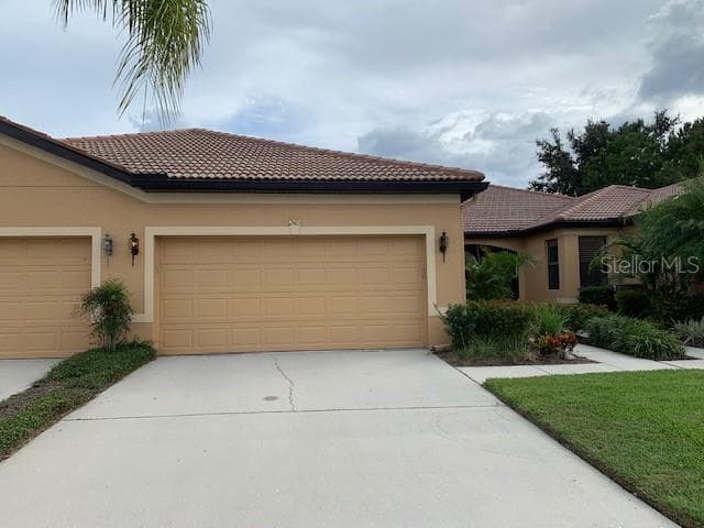 240 SHELL FALLS DRIVE APOLLO BEACH, FL 33572