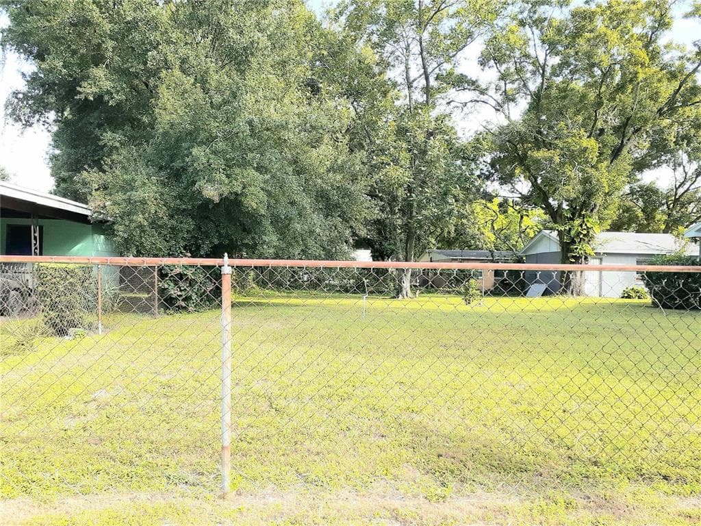 3903 W LA SALLE STREET TAMPA, FL 33607