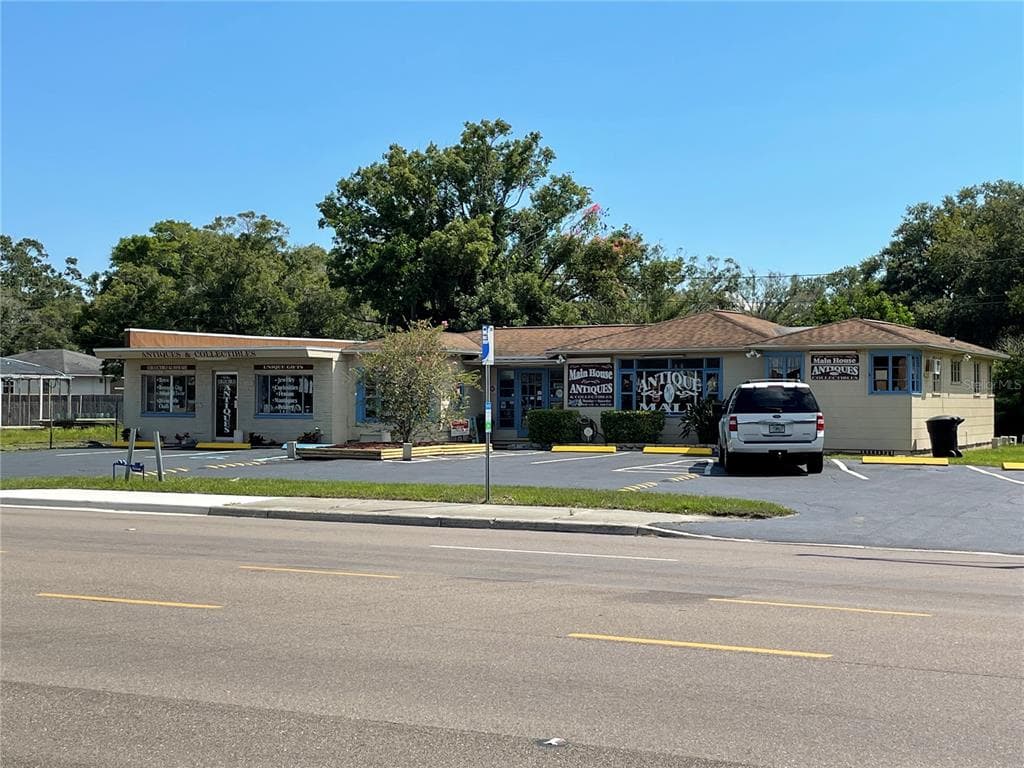 4980 38TH AVENUE N ST PETERSBURG, FL 33710
