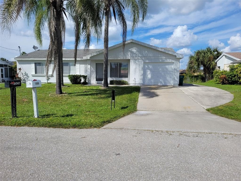 18066 AVONSDALE CIRCLE PORT CHARLOTTE, FL 33948