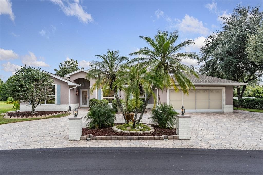 29455 SCHINNECOCK HILLS LANE SAN ANTONIO, FL 33576