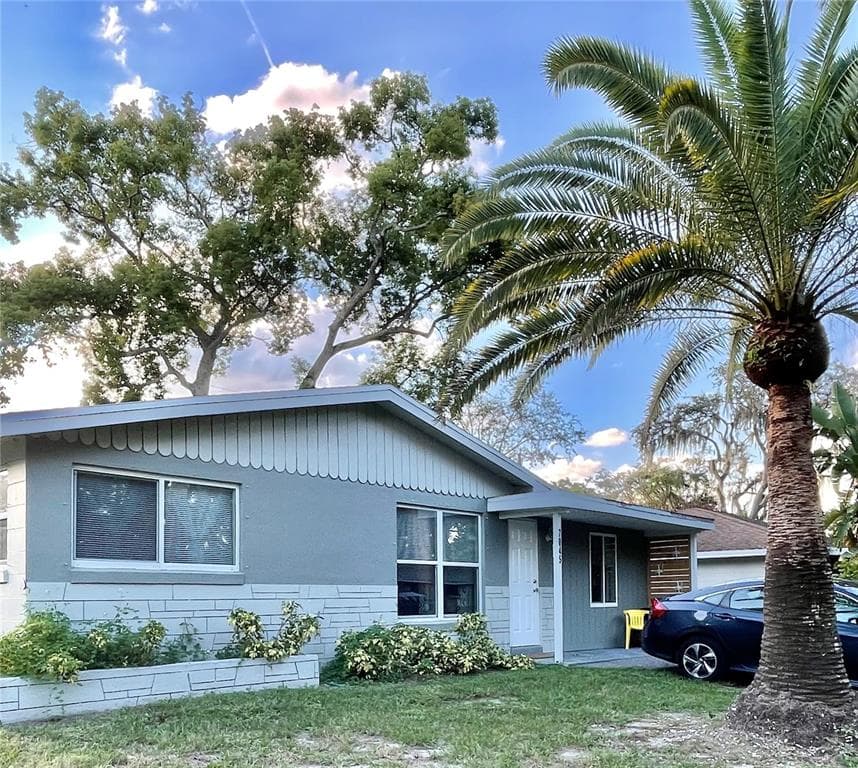 7045 LENOX DRIVE NEW PORT RICHEY, FL 34653