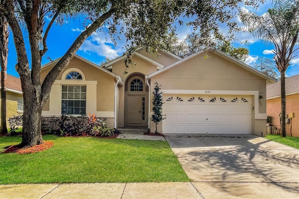 2537 SIENA WAY VALRICO, FL 33596