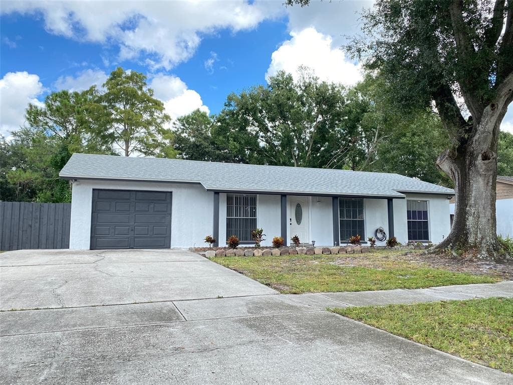 6563 SPANISH MOSS CIRCLE