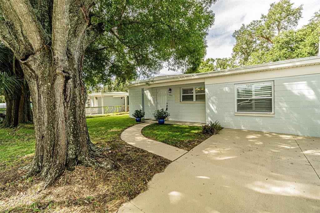6016 N CLARK AVENUE TAMPA, FL 33614
