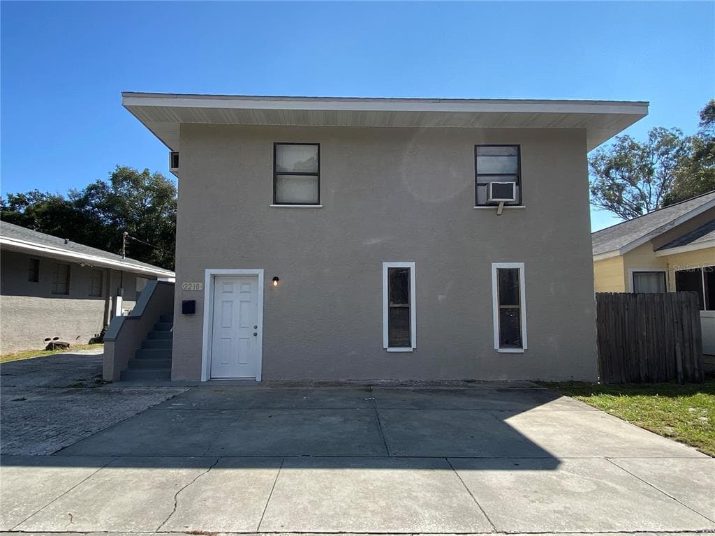 2210 10TH STREET S ST PETERSBURG, FL 33705
