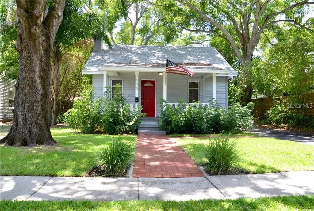 130 17TH AVENUE N ST PETERSBURG, FL 33704