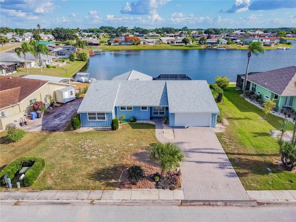 1504 NEW BEDFORD DRIVE SUN CITY CENTER, FL 33573