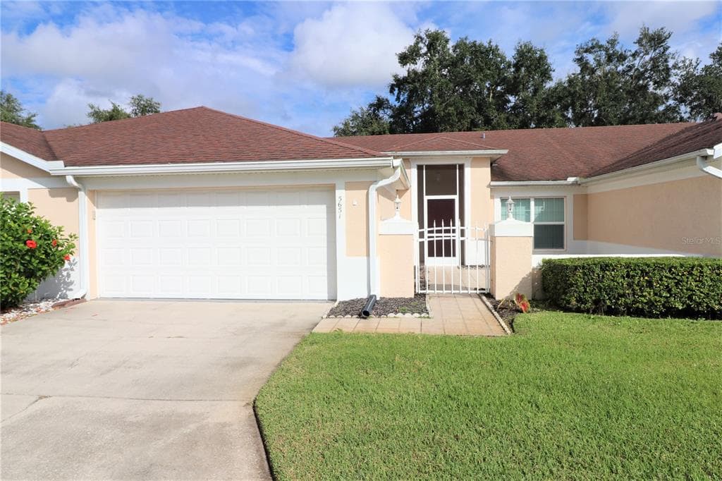 5651 WATER OAK LANE UNIT 18 MULBERRY, FL 33860