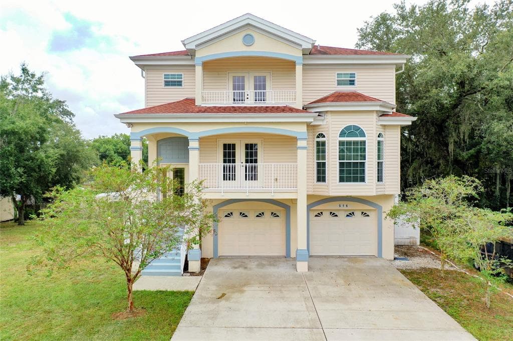 516 MAGNOLIA AVENUE PALM HARBOR, FL 34683
