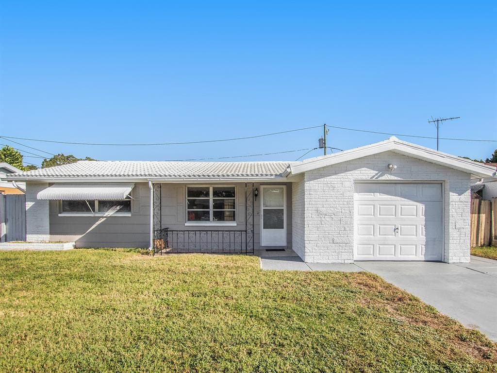 5123 SANDALWOOD DRIVE HOLIDAY, FL 34690