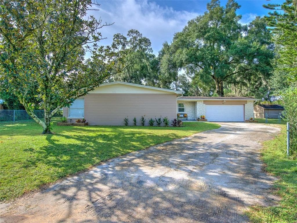 903 HOMEWOOD DRIVE BRANDON, FL 33511