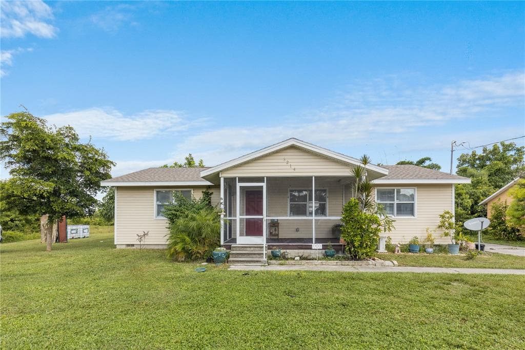 3214 25TH STREET SW LEHIGH ACRES, FL 33976