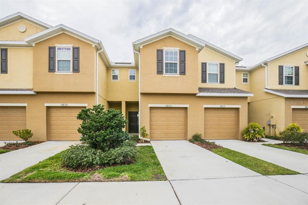 4833 WHITE SANDERLING COURT TAMPA, FL 33619