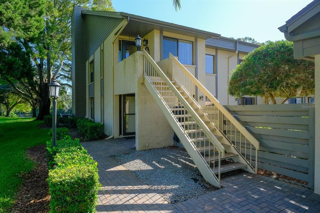 3167 LANDMARK DRIVE UNIT 821 CLEARWATER, FL 33761