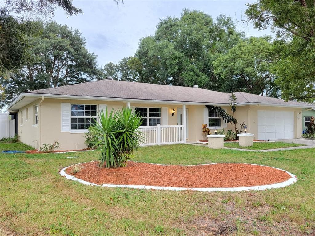 7347 HOLIDAY DRIVE SPRING HILL, FL 34606