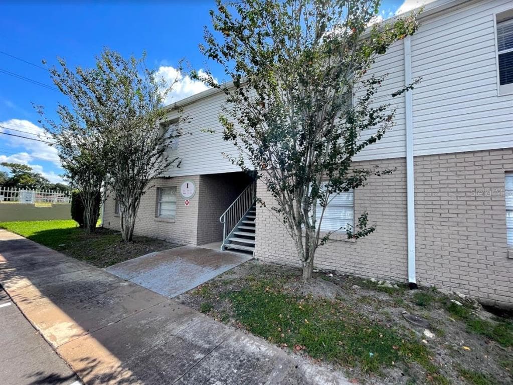 7210 N MANHATTAN AVENUE UNIT 122 TAMPA, FL 33614