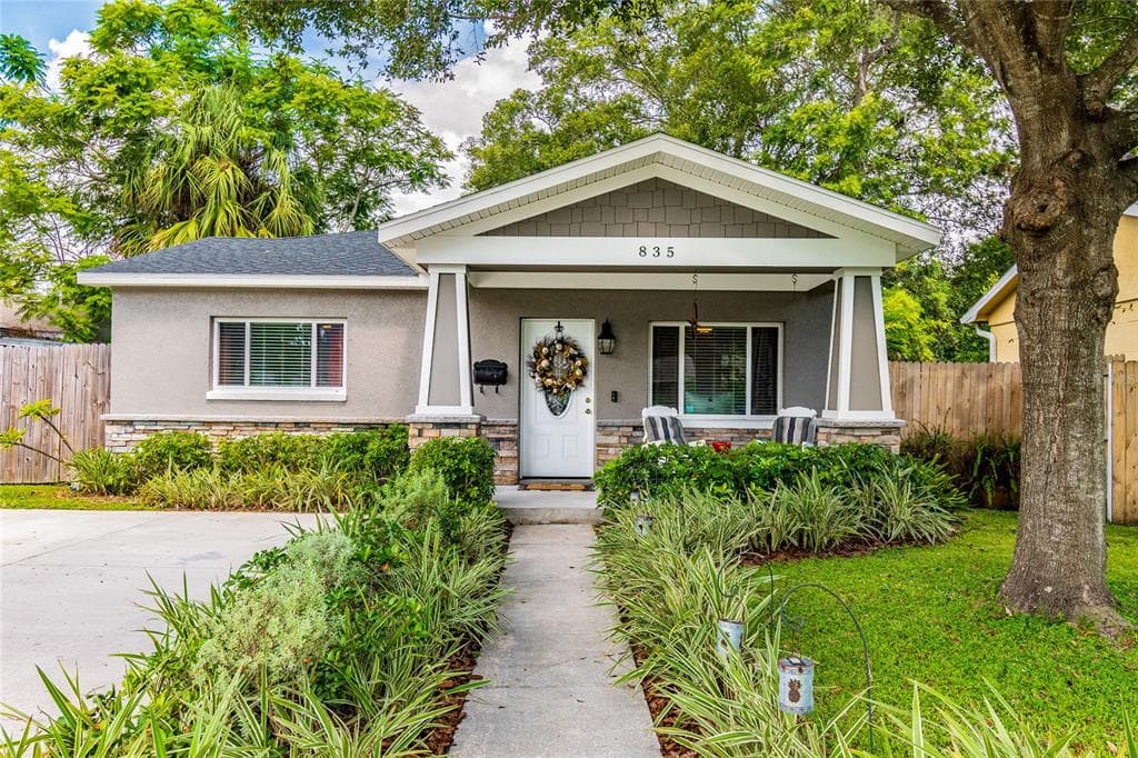 835 50TH AVE N ST PETERSBURG, FL 33703