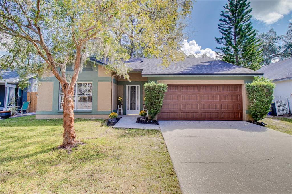 4010 FONTANA PLACE VALRICO, FL 33596