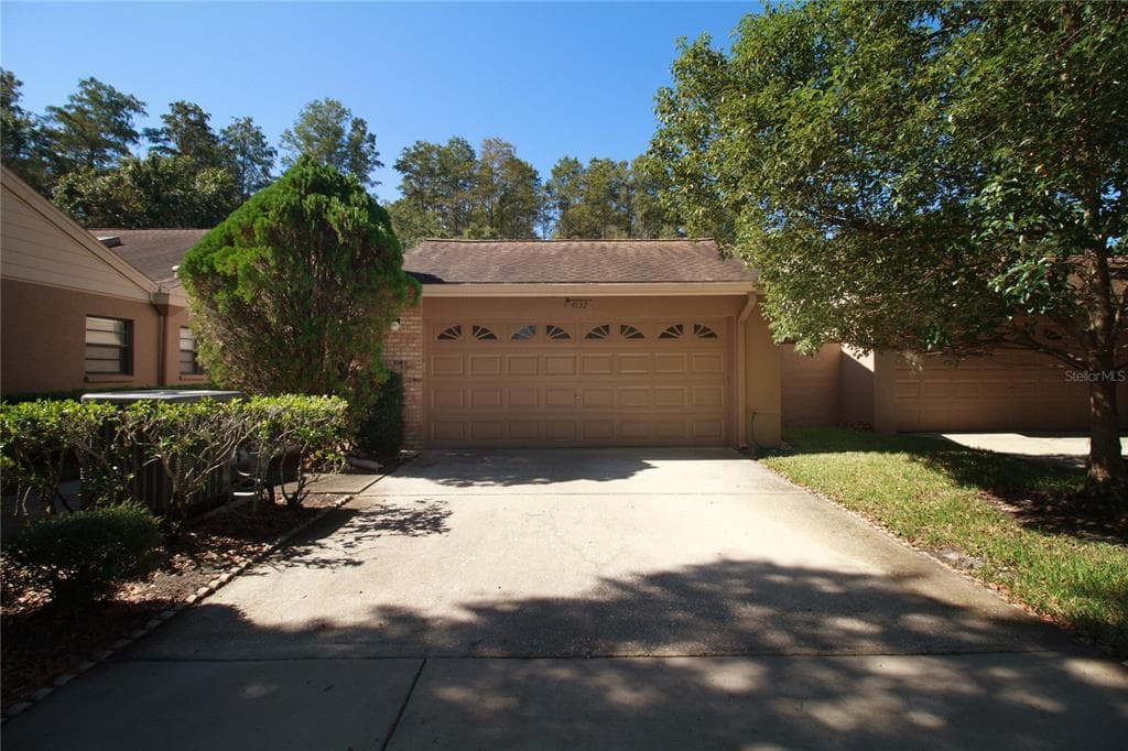 4132 SALEM SQUARE PARKWAY PALM HARBOR, FL 34685