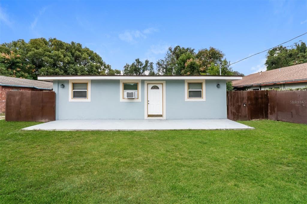 1413 E 98TH AVENUE TAMPA, FL 33612