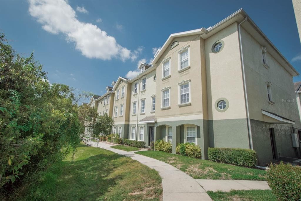 10144 ARBOR RUN DRIVE UNIT 21 TAMPA, FL 33647