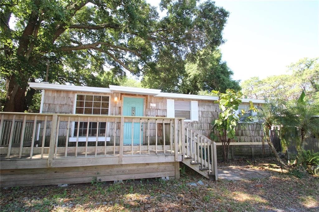 7008 CREEK DRIVE NEW PORT RICHEY, FL 34655