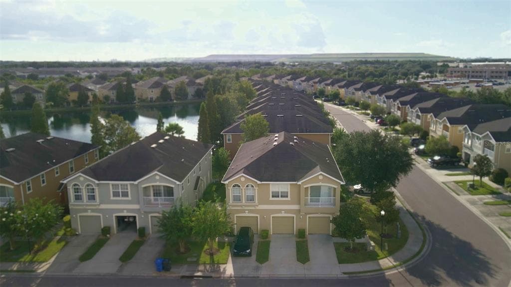 8901 MOONLIT MEADOWS LOOP RIVERVIEW, FL 33578