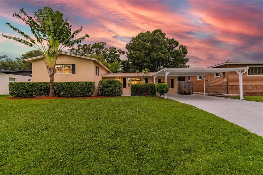 4517 S HESPERIDES STREET TAMPA, FL 33611