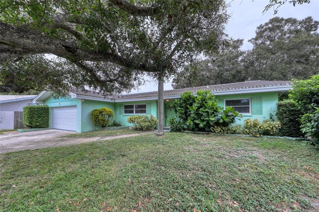 13019 CROFT DRIVE LARGO, FL 33774
