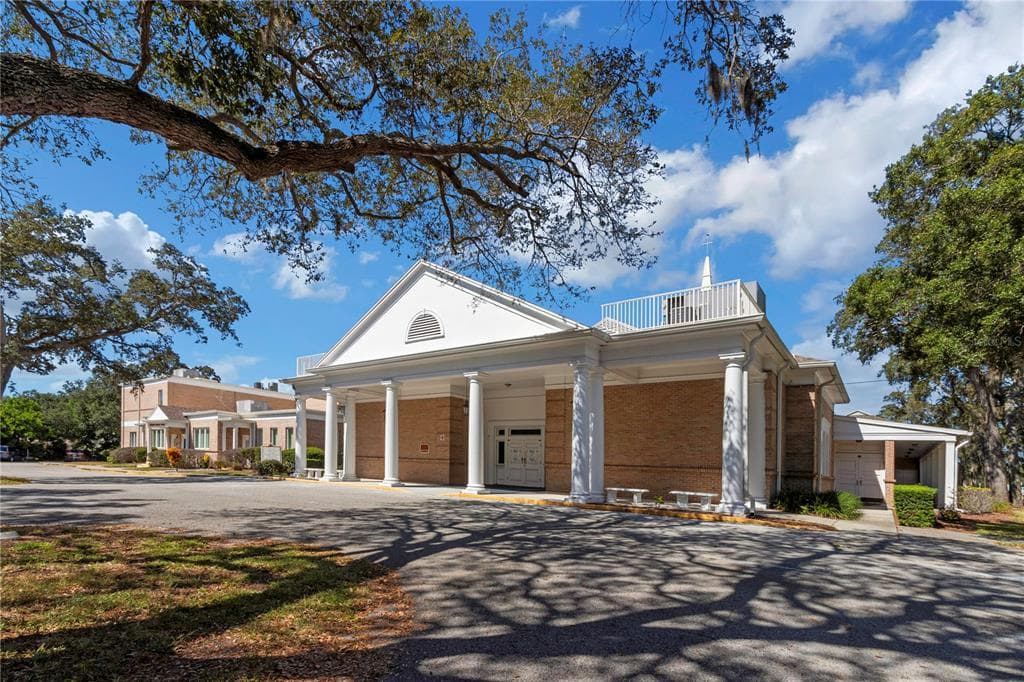 1197 HIGHLAND AVENUE N LARGO, FL 33770