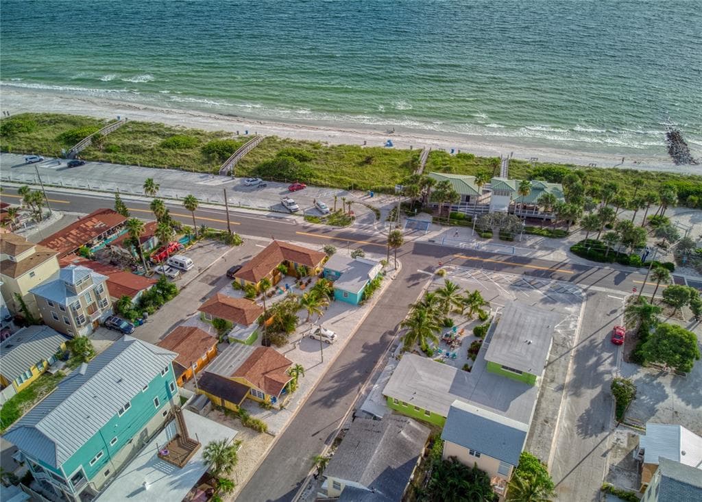 7925 W GULF BOULEVARD TREASURE ISLAND, FL 33706