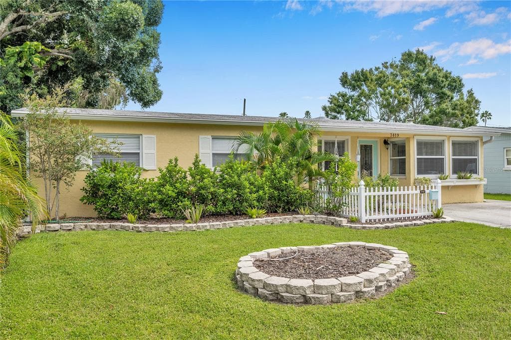 3819 ALABAMA AVENUE NE ST PETERSBURG, FL 33703