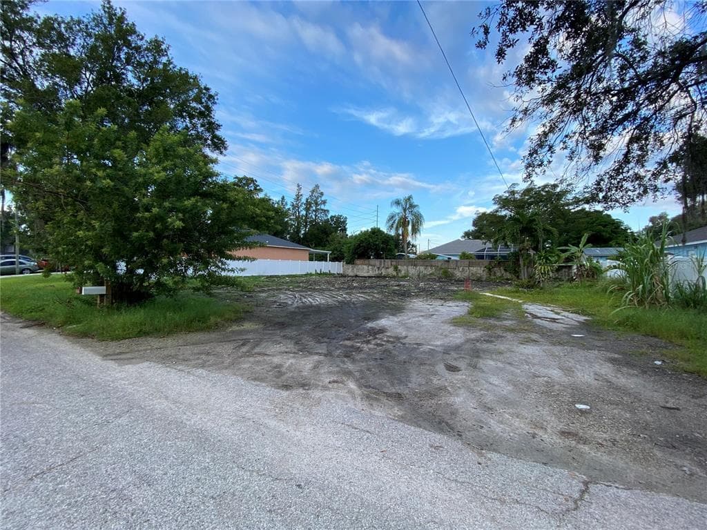 7206 N GLEN AVENUE TAMPA, FL 33614