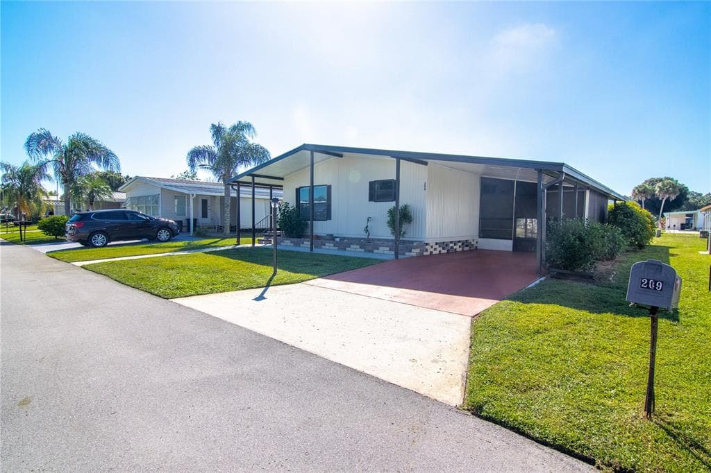 6710 36TH AVENUE E UNIT 209 PALMETTO, FL 34221