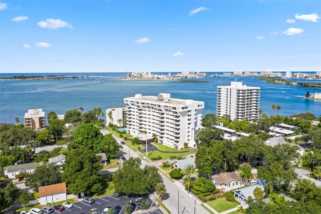 30 TURNER STREET UNIT 401 CLEARWATER, FL 33756