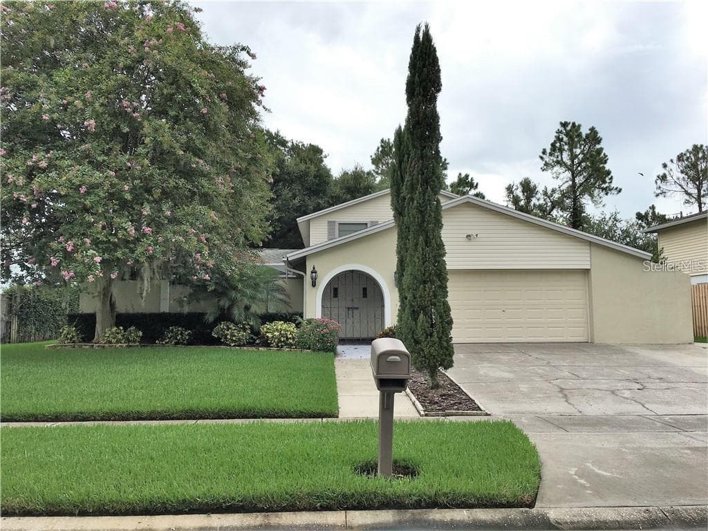 15722 GARDENSIDE LANE TAMPA, FL 33624