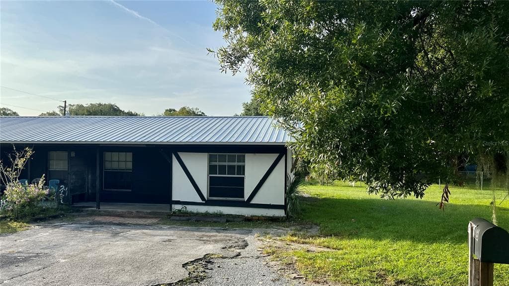 2101 W. LOWERY UNIT B PLANT CITY, FL 33563