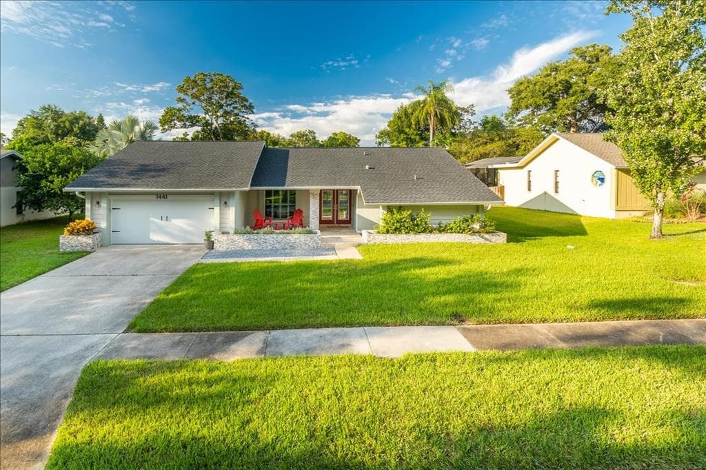 1441 TREETOP DRIVE