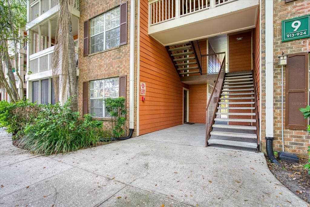10200 GANDY BOULEVARD N UNIT 916 ST PETERSBURG, FL 33702