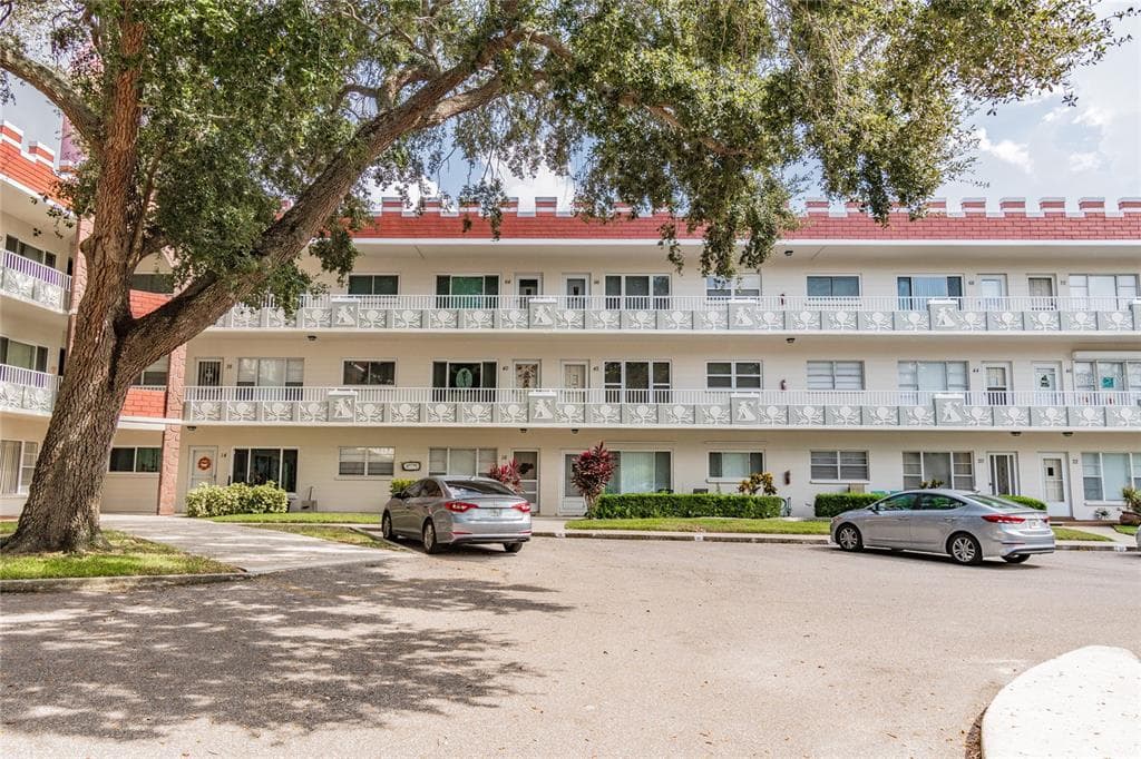 2362 JAMAICAN STREET UNIT 66 CLEARWATER, FL 33763