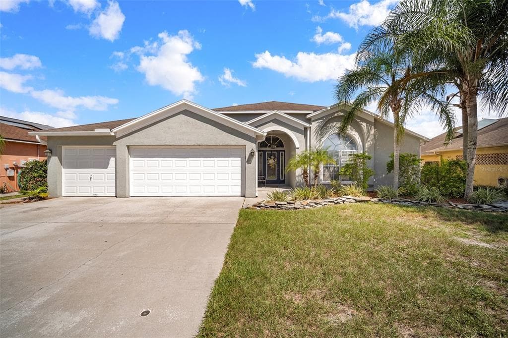 9814 CRISTINA DRIVE RIVERVIEW, FL 33569