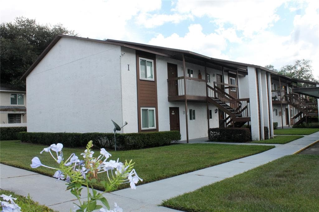 39132 E COUNTY ROAD 54 UNIT 2224 ZEPHYRHILLS, FL 33542